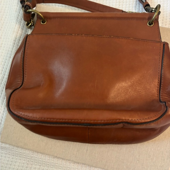 Coach Brown Leather Shoulder Bag with Structured Design - Picture 5 of 9